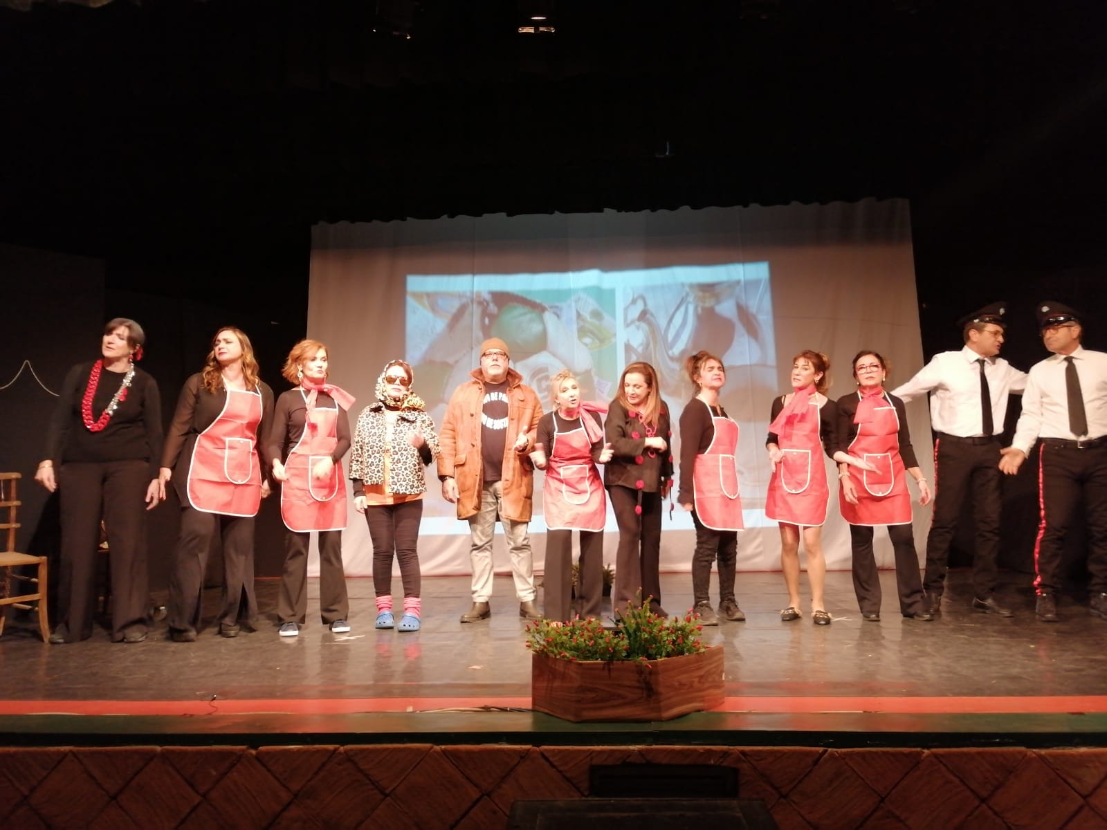 grande successo al teatro grotta smeralda per la commedeia A FFOMMA DAMICU